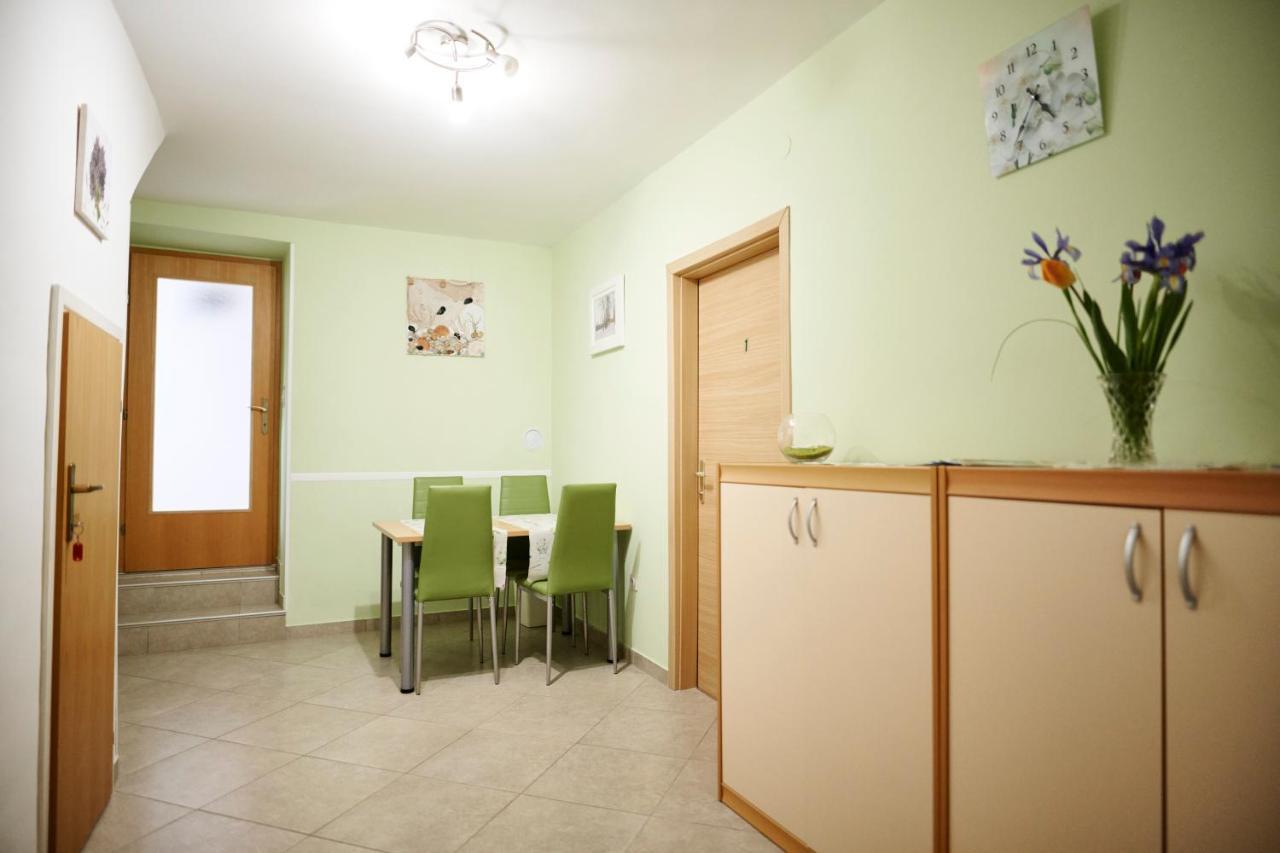 Guesthouse Villa Galovic Brseč Esterno foto